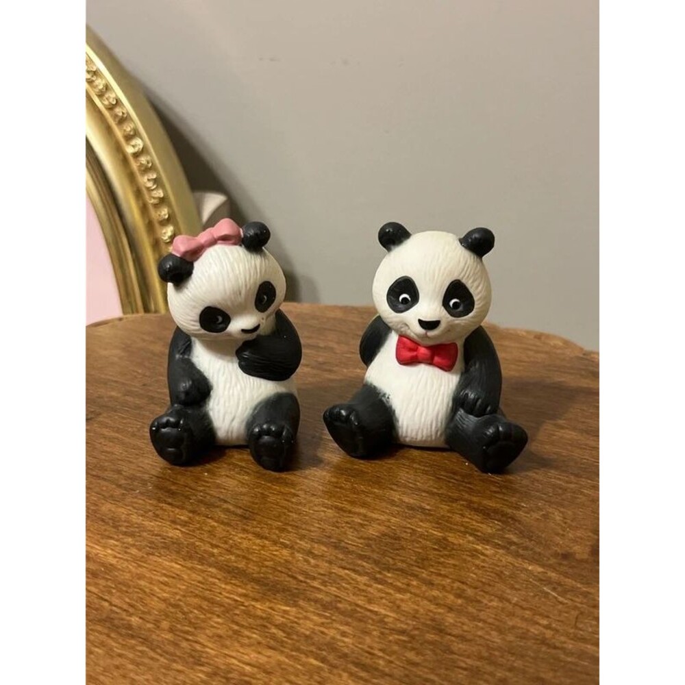 Vintage Avon Panda Sweetheart Porcelain Figurine Set 1990